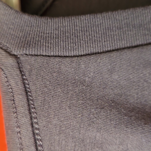 Fresh Clean Threads 2X Flint Purple/Dusty Lavender - Ethically Made V-Neck NWOT - Picture 6 of 7